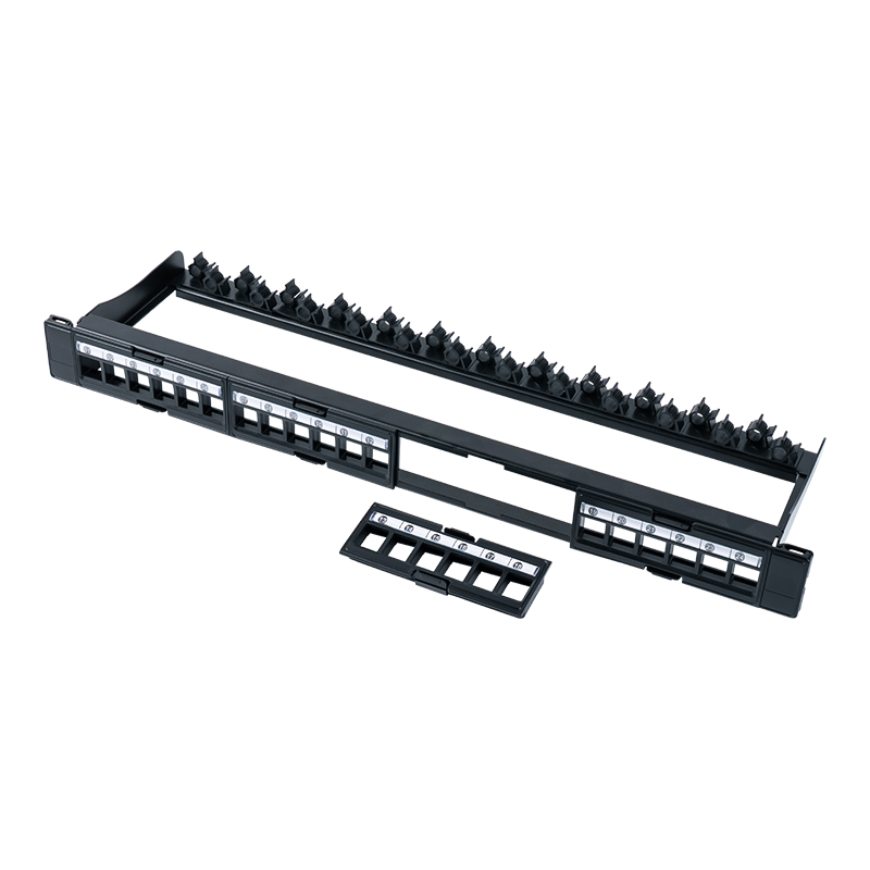19 hüvelykes 1U 24 portos árnyékolatlan rack-tartó (eltávolítható ablak) SP-3404-24P